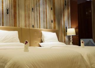 Фото - Обои Momenti Crazy Artists - 415978>