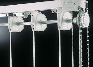 Фото - Карнизы с управлением шнуром Mottura - 588318>