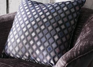 Фото - Ткани Osborne & Little Fantasque Fabrics - 301172>