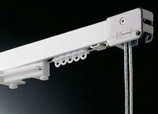 Фото - Карнизы с управлением шнуром Mottura - 588351>