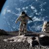 Обои для стен Photowall Космос astronaut-with-earth-in-background 