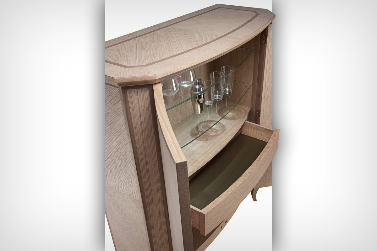 Комод    A 70498  3