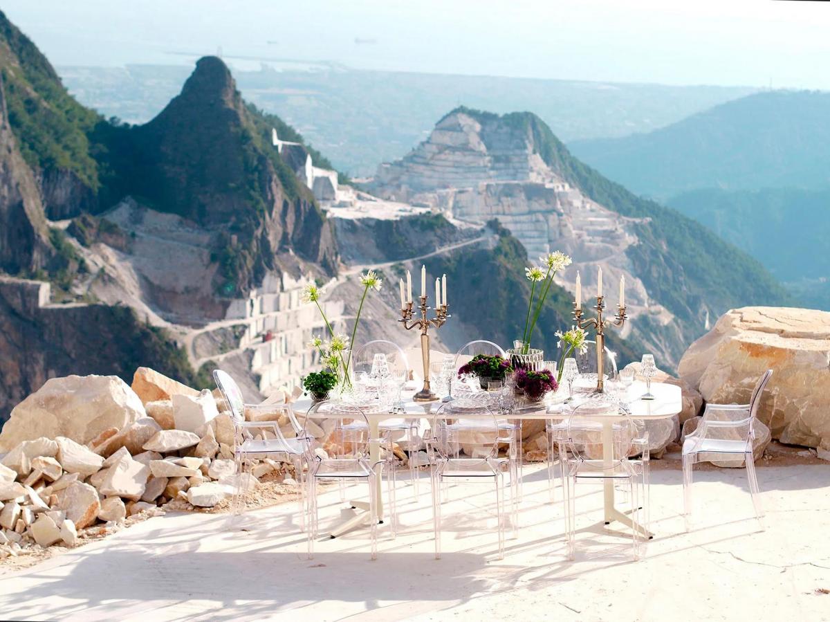 Стул    Louis ghost by Philippe Starck  5