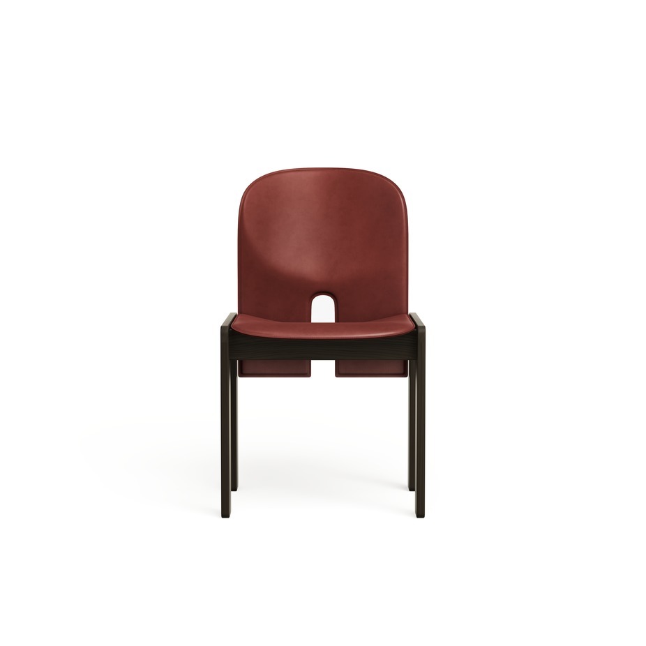 Кресло    Scarpa_121_Chair_Mocca stained Ash_London Leather_Packshot 