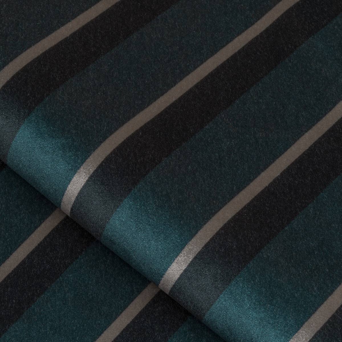 Ткань Nobilis Velours Oblico 11037_63  купить в Москве по выгодной цене|Интернет-магазин дизайнерских решений Decorwall