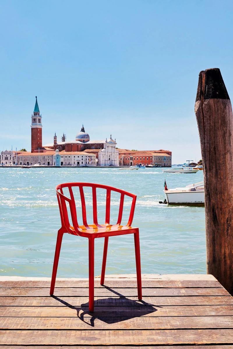 Стул    Venice mat by Philippe Starck  2
