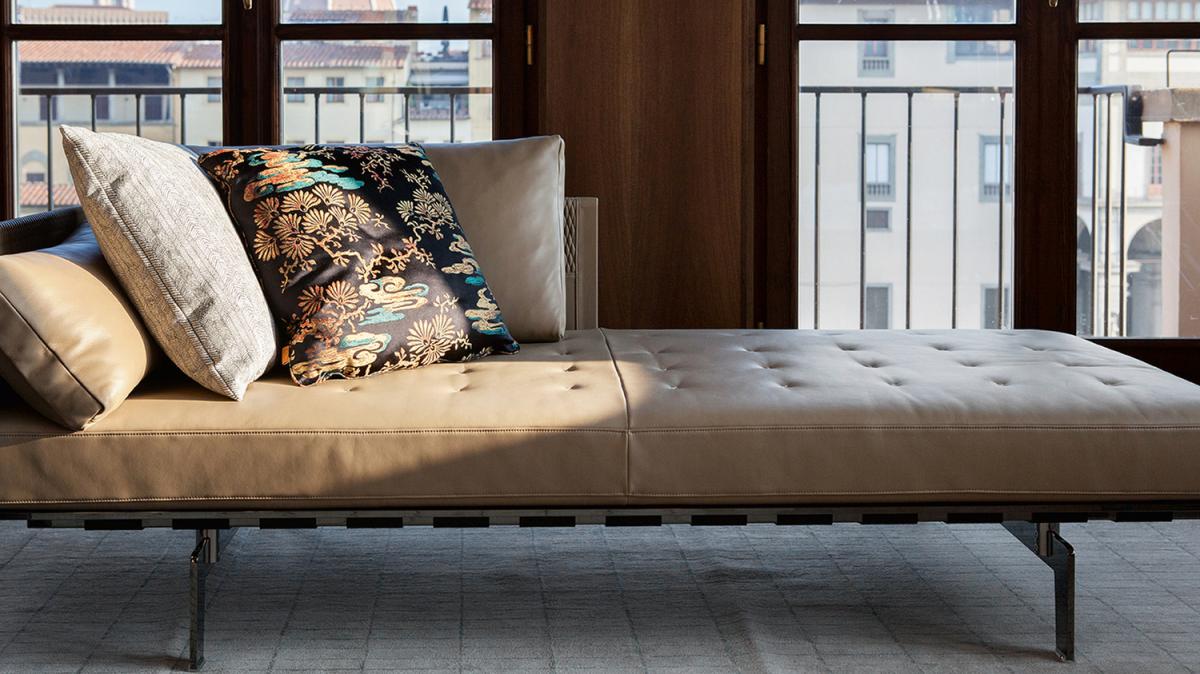 Диван    Clayton Sofa  6