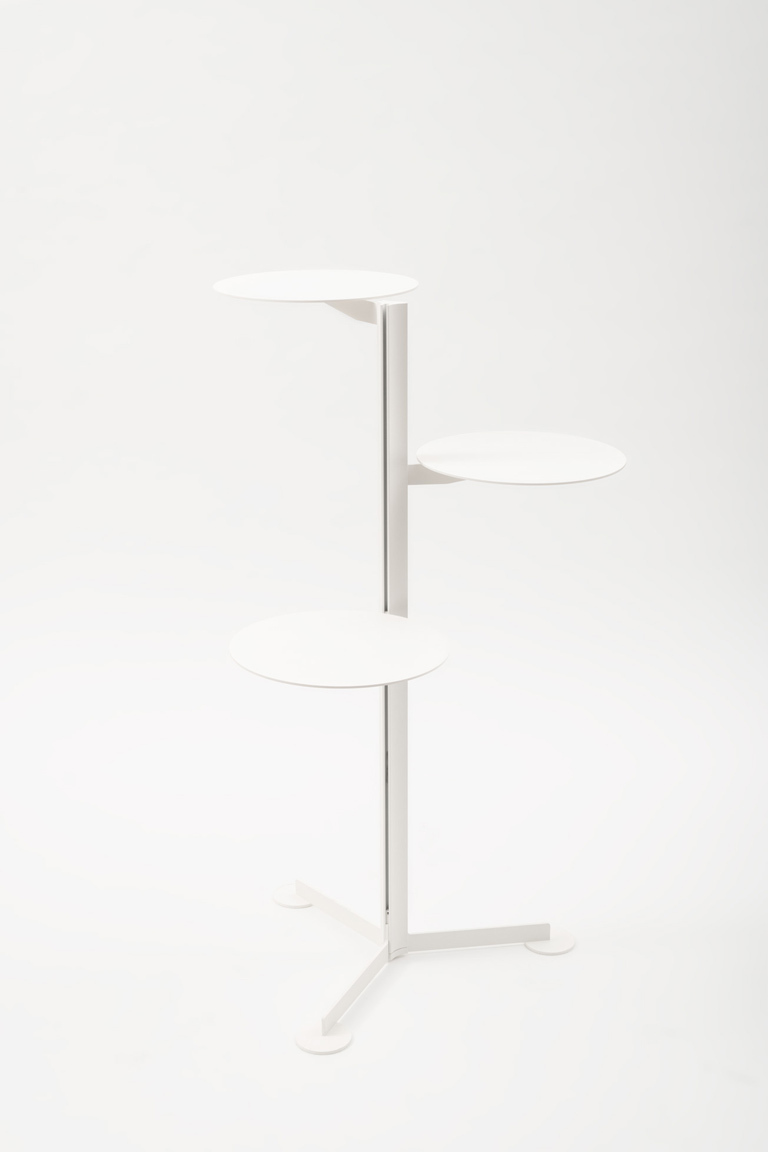 Столик    Familia tavoli  1