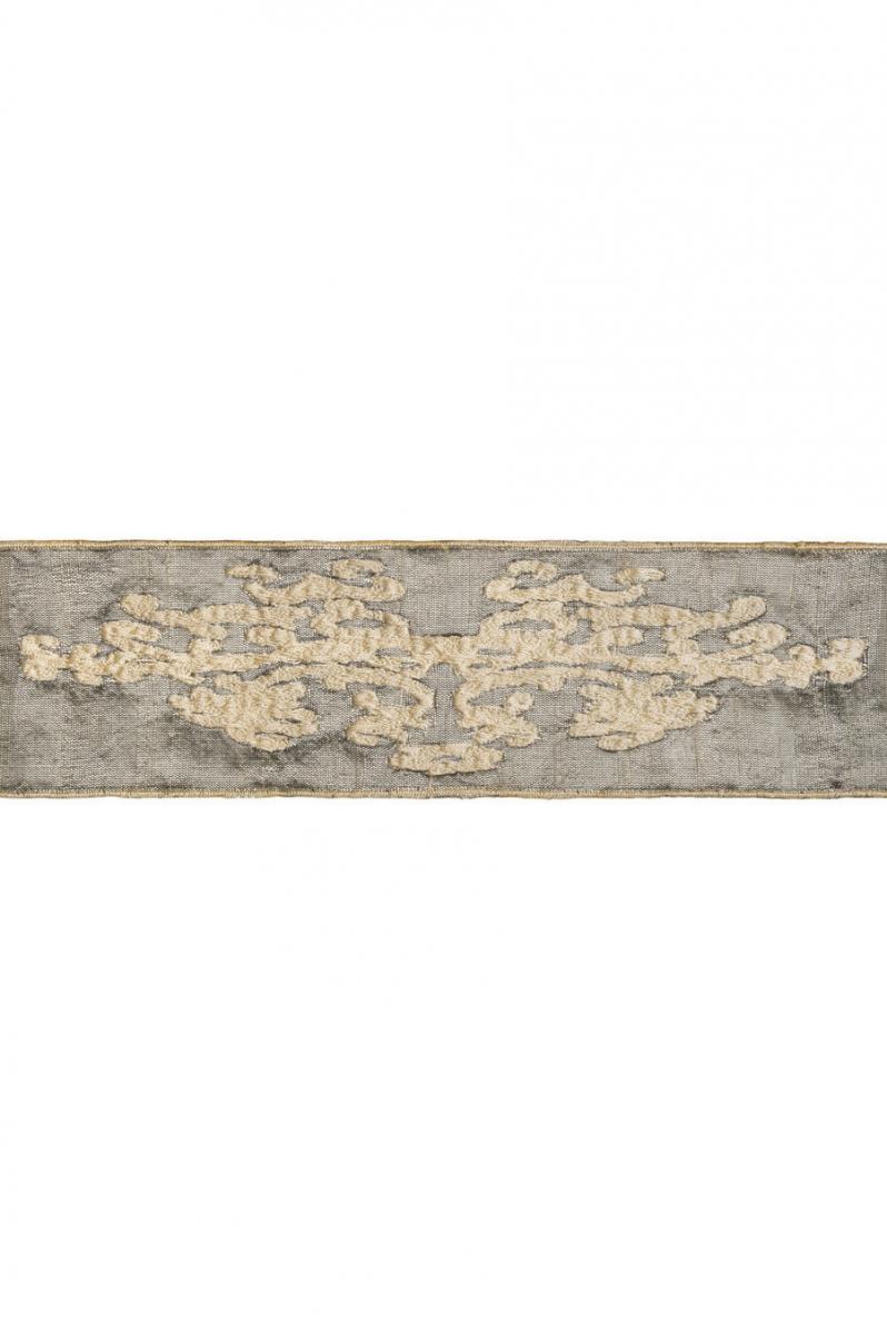  Charles Faudree Passementerie Trimmings Nuage - Silver Lining 