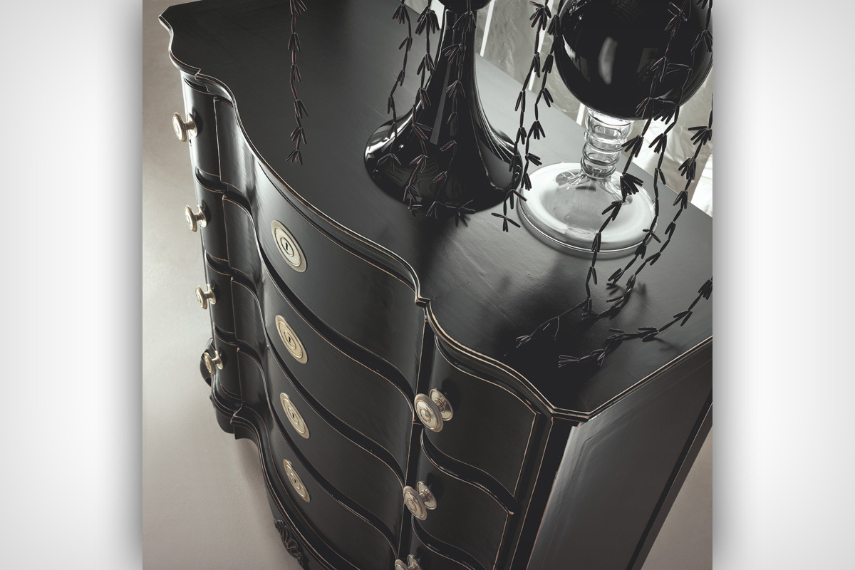 Комод    A 70472  2