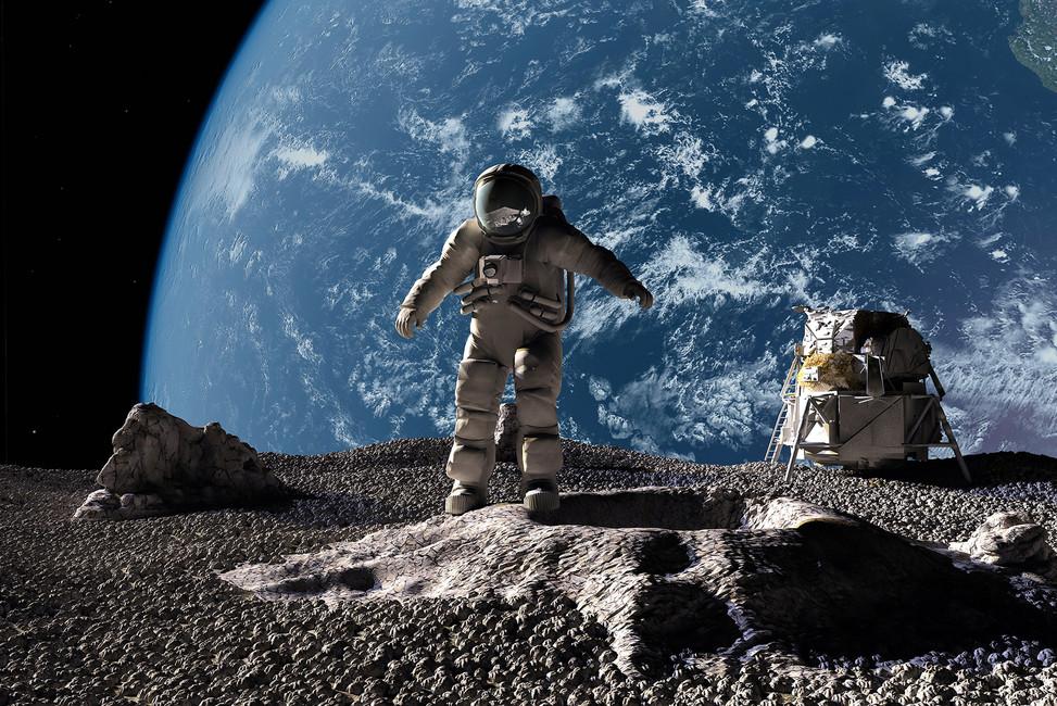 Обои для стен Photowall Космос astronaut-with-earth-in-background 