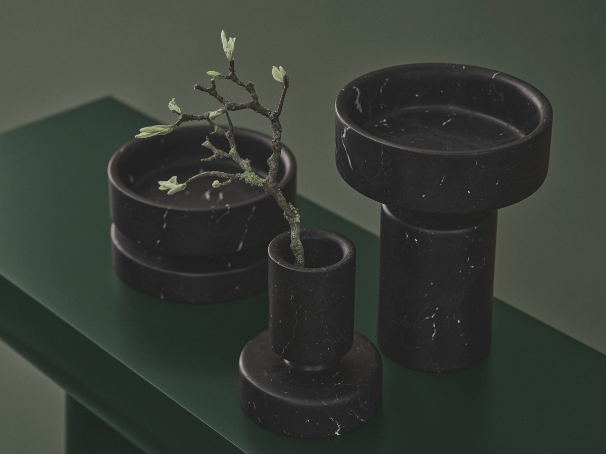 Консоль    Table_Dark_Aubergine_Packshot_Angle  5