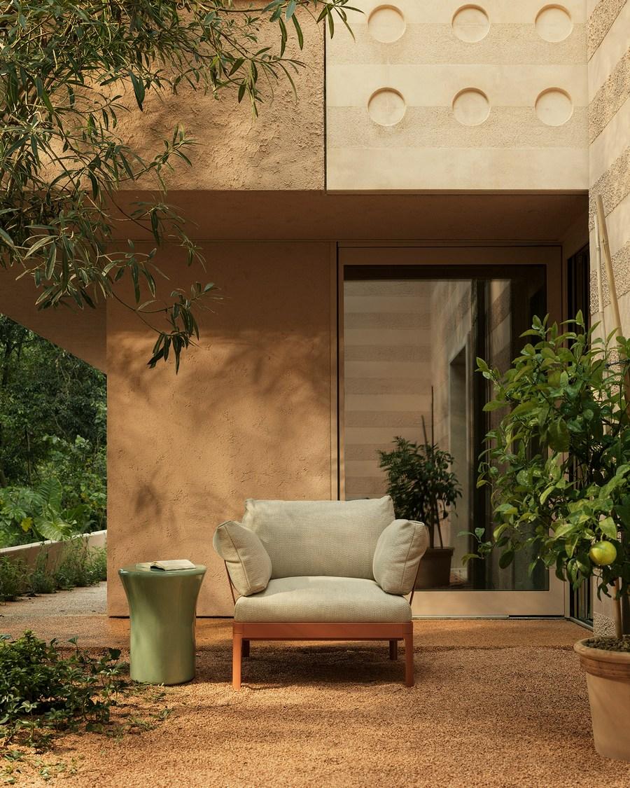 Журнальный столик    Fun-Go  7