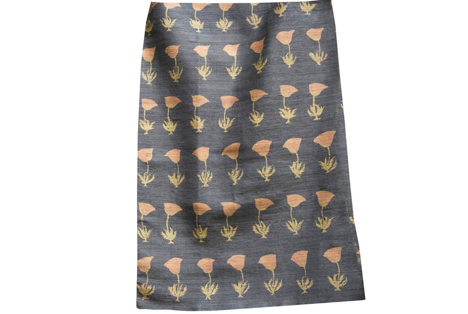 Ткань Arjumand The Imperial POPPY DANCE BLUE TUSSAH SILK  купить в Москве по выгодной цене|Интернет-магазин дизайнерских решений Decorwall