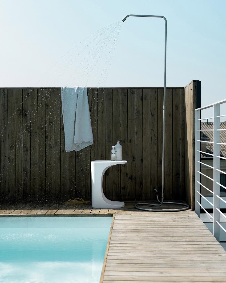 Журнальный столик    Font  4