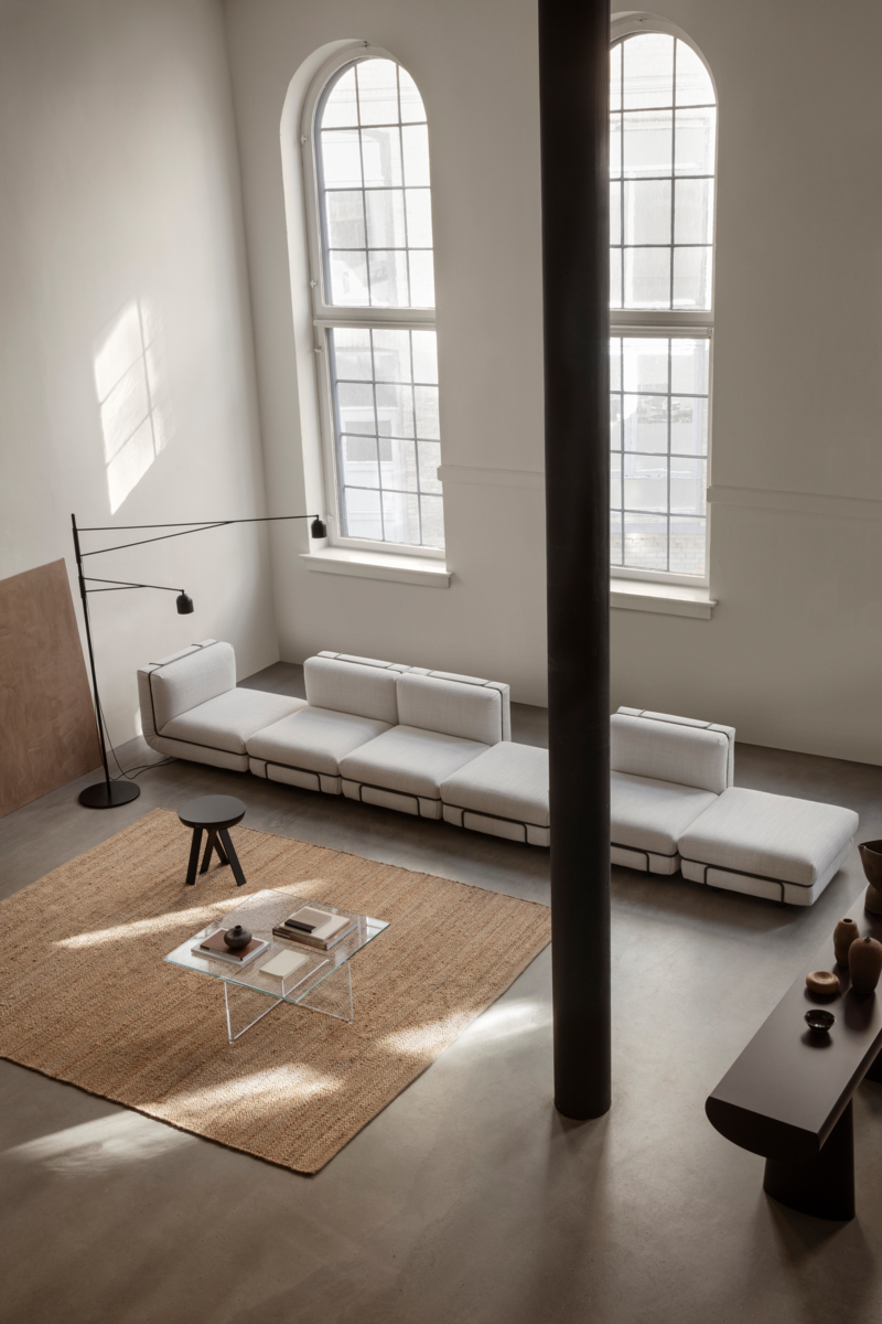 Пуф    GB_Lounge_Pouf_Tensing_Bianco_Packshot_Angle  4