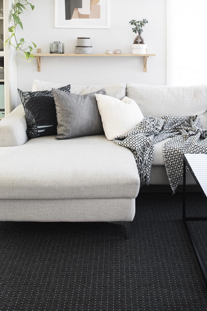 Ковер    Valkea black 2 pien 