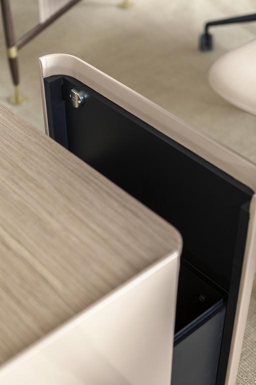 Тумба    Trust Cabinet  4