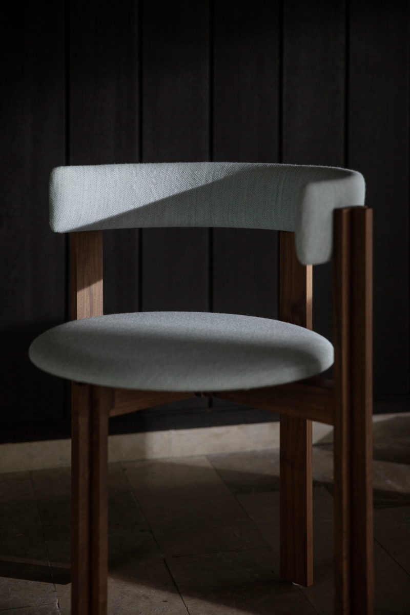 Кресло    Principal chair_Packshot_Front_Oak_Relate_0461  3