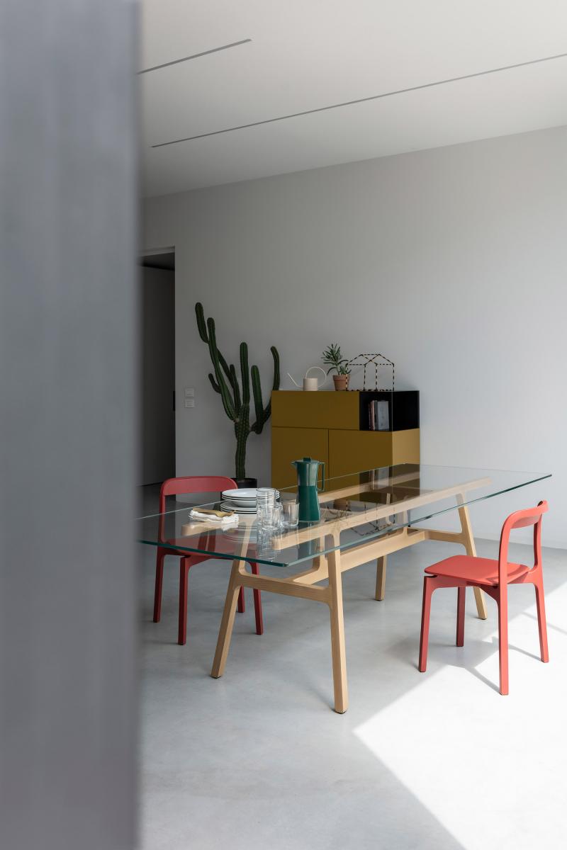 Стул    Contorna  2