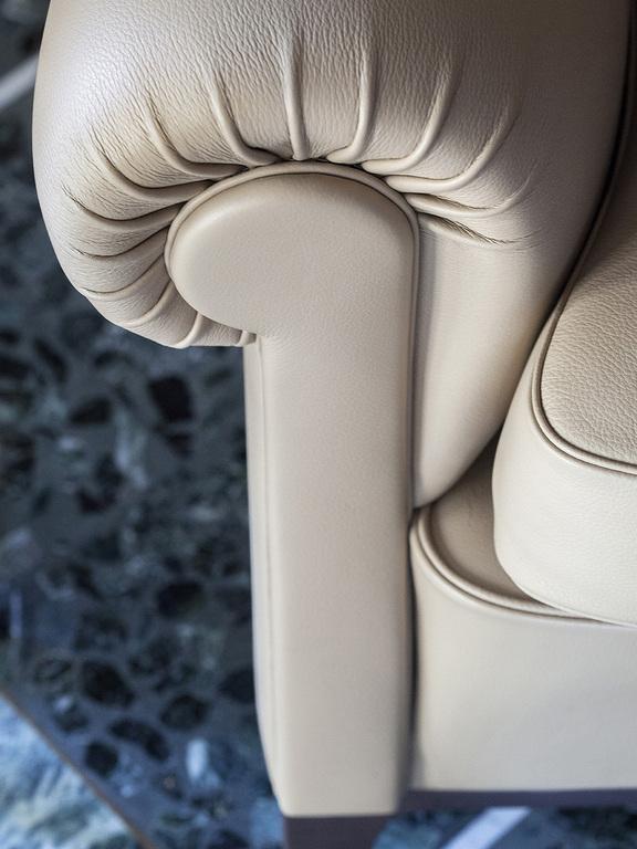 Кресло    2019  8