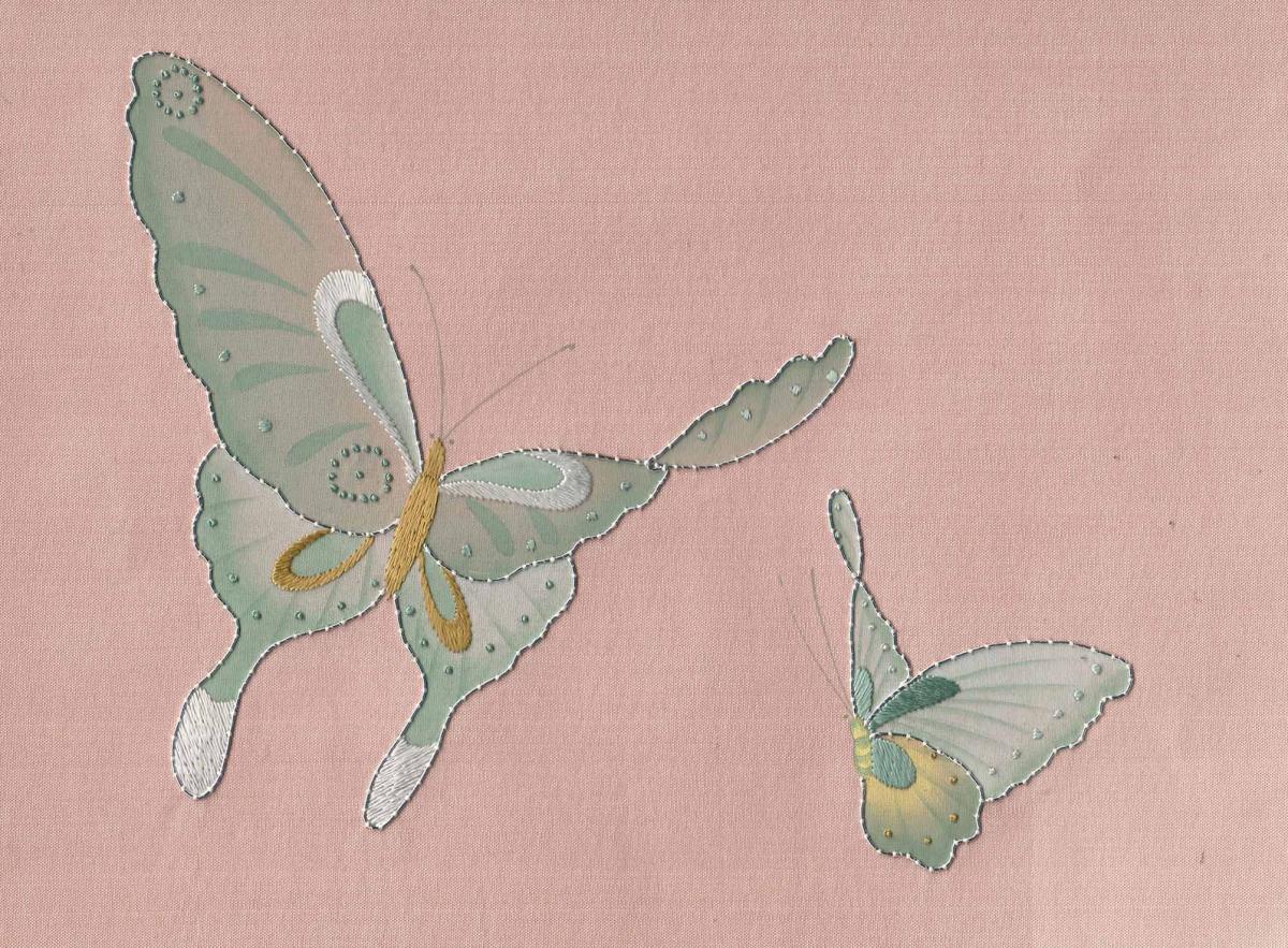 Обои для стен Fromental 20th century E001-butterflies-col-8-pretty-in-pink-detail 
