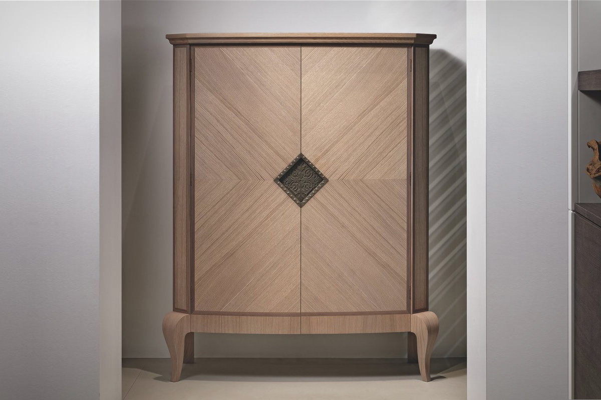 Комод    A 70498  6